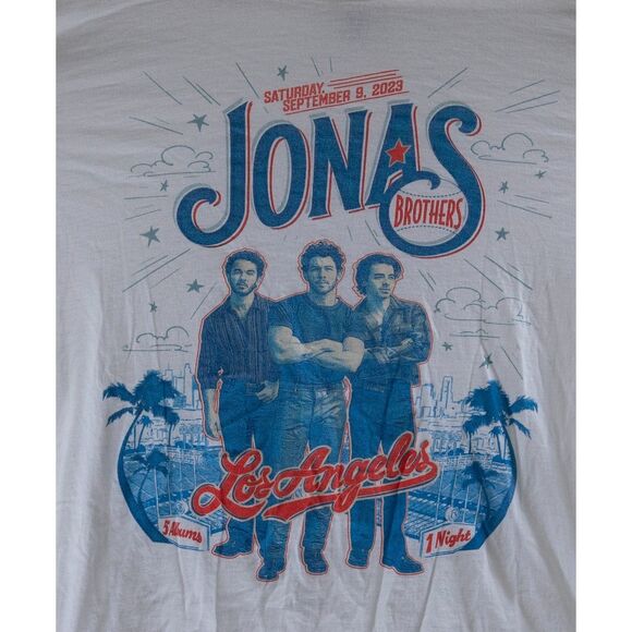 Jonas Brothers T-Shirt - Los Angeles Dodger Stadium Concert 9/9/2023 NWOT Size M - Picture 2 of 5